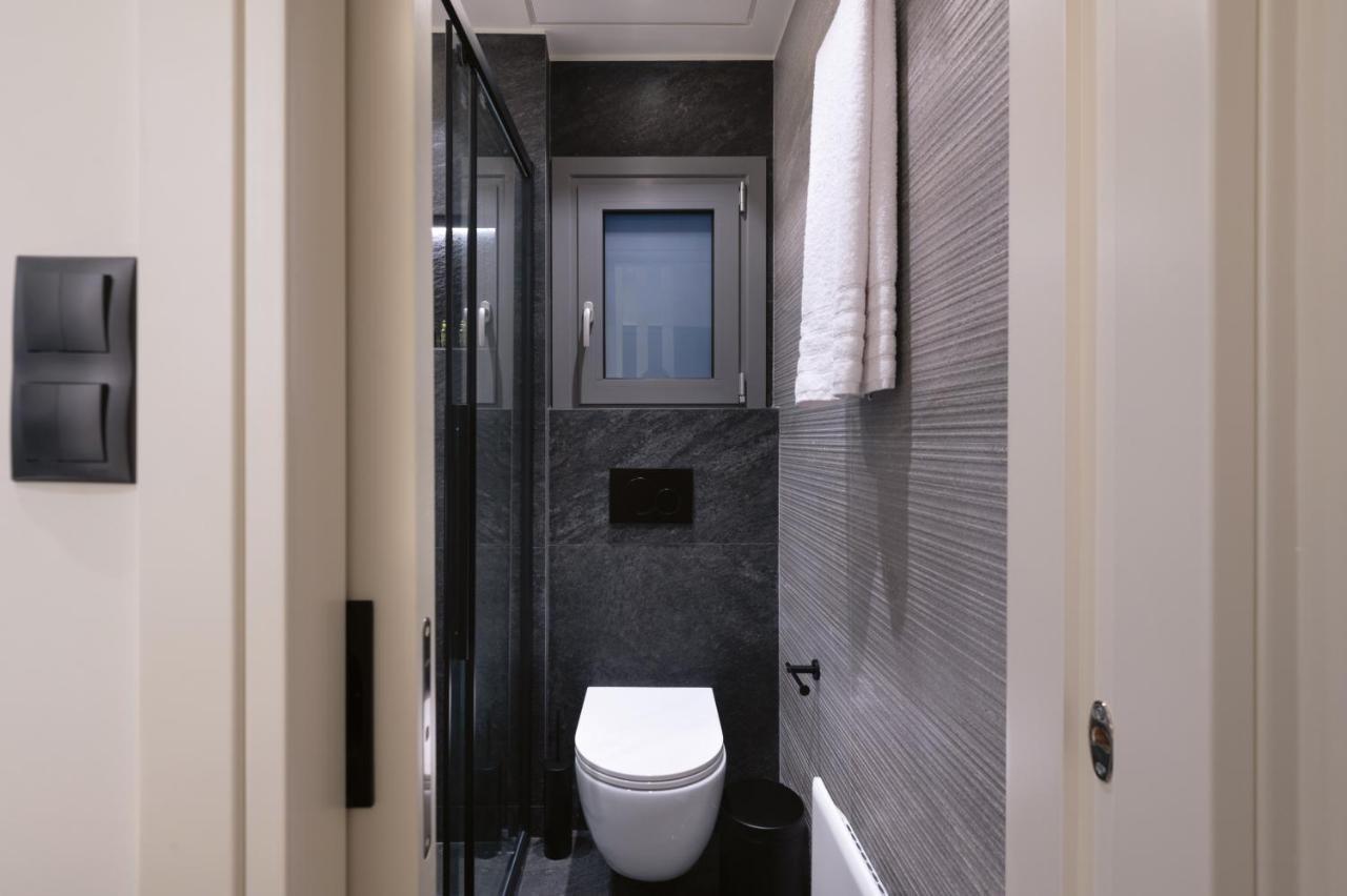 Apartament Adrianou At Heart Of Plaka Ateny Zewnętrze zdjęcie